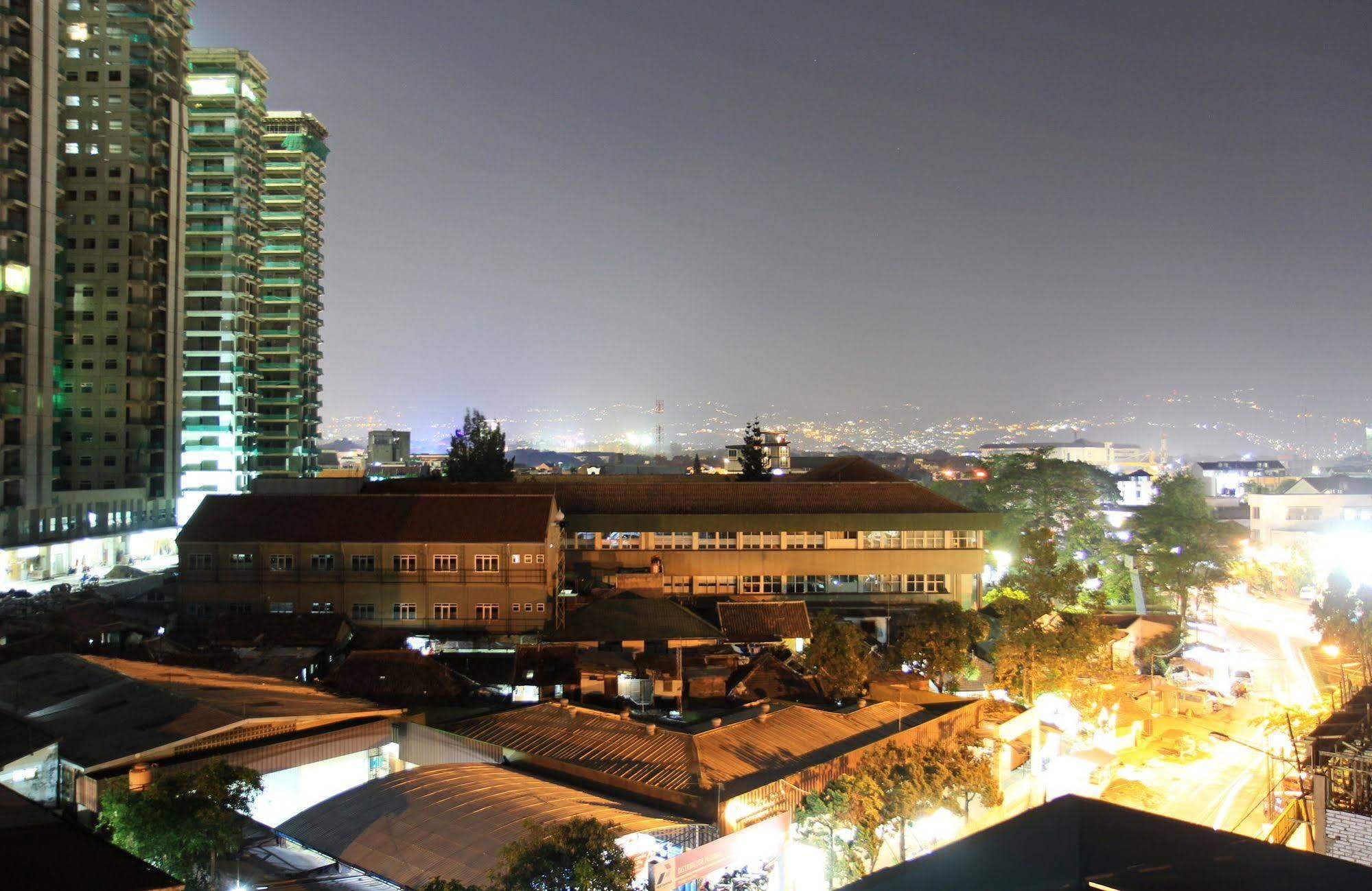 Sentra Inn Bandung Exteriér fotografie